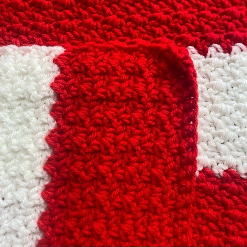 Vintage Handmade Red White Blue Yarn American Flag Crochet Afghan 69